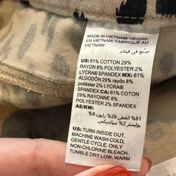 EUCChico's Tan and Black Animal Print So Sliimming jeans Chicos sz 3T (IS 16-18) - Picture 9 of 9